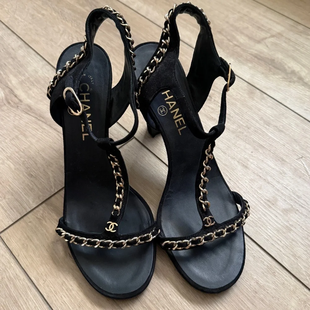 Timeless Chanel Black Suede 4.5’ Heel Sandals with Golden Chain 39.5